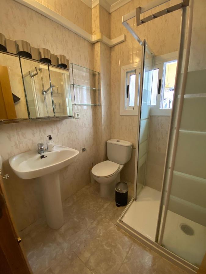 Cozy Apartment In Centre Of Alicante Near Plaza De Toros Buitenkant foto