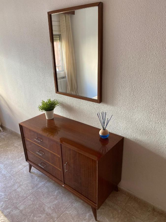 Cozy Apartment In Centre Of Alicante Near Plaza De Toros Buitenkant foto